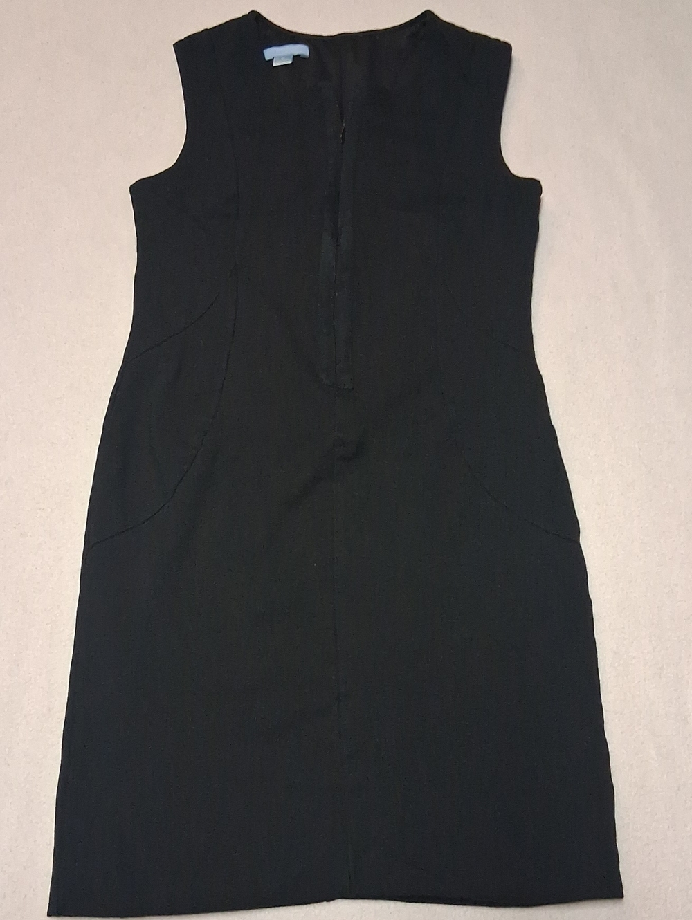 Classic Black Sleeveless Sheath Dress